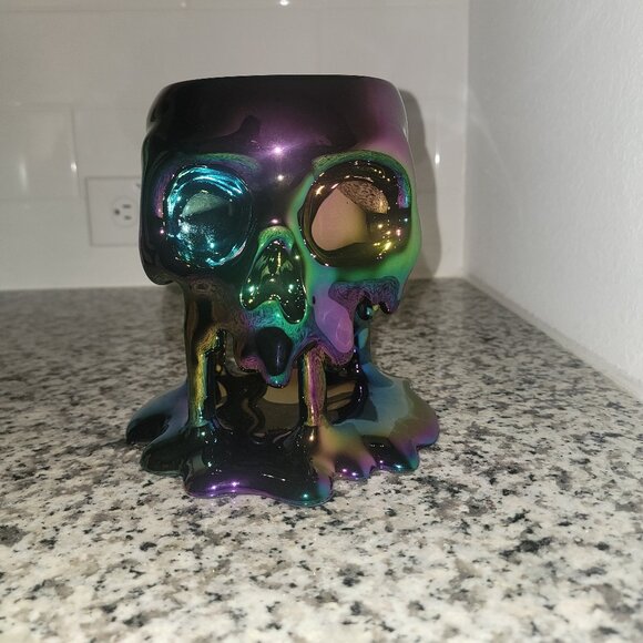 🎉 NEW BATH &BODY WORKS HALLOWEEN DRIPPING SKULL PEDESTAL 3 WICK CANDLE HOLDER - Picture 1 of 2